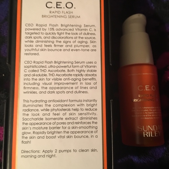 Sunday Riley C.E.O. Rapid Flash Brightening Serum - Picture 5 of 5